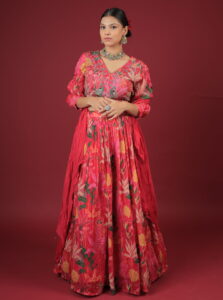 Discover stylish sarees, kurtis, lehengas & Indo-Western outfits at Bahuranisaree. Shop elegant, trendy & ready-to-wear ethnic fashion online.