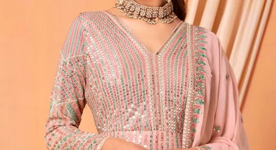 Bahuranisaree – Draping the dreams of modern India with Readymade Suits, Sarees & Lehengas that blend elegance with ease. ✨ www.myntra.com